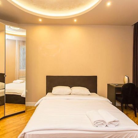 Elegant 2Bdr Apartment With A Balcony ソフィア エクステリア 写真