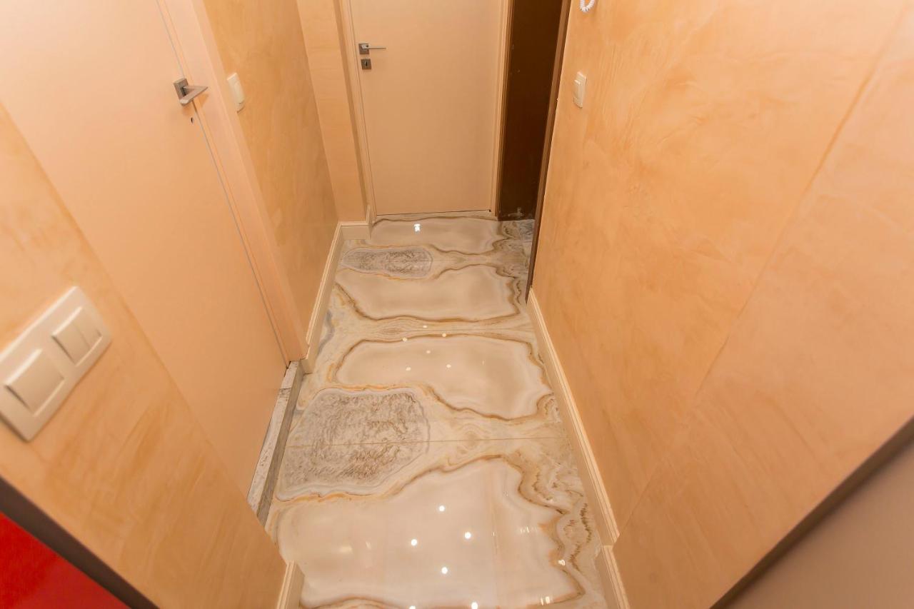 Elegant 2Bdr Apartment With A Balcony ソフィア エクステリア 写真