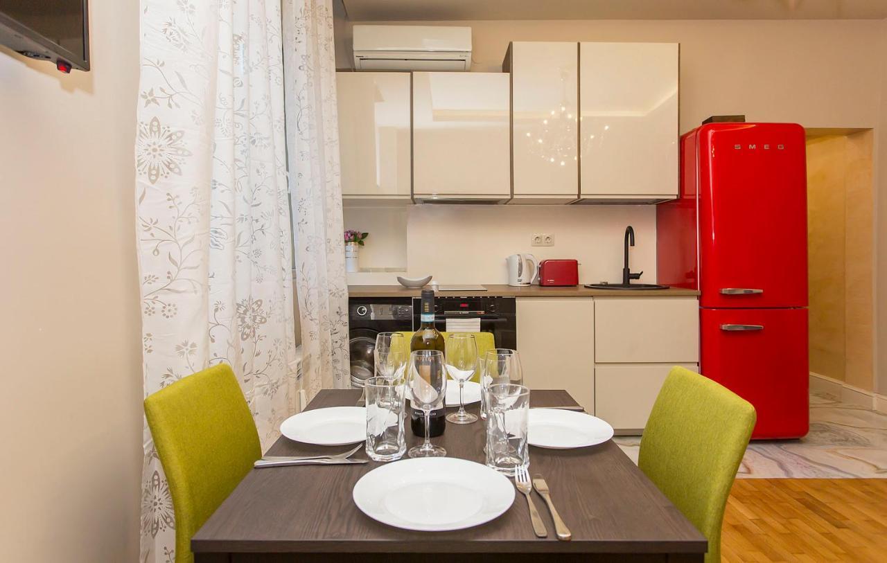 Elegant 2Bdr Apartment With A Balcony ソフィア エクステリア 写真