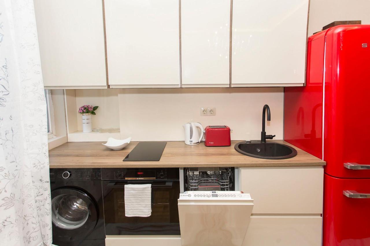 Elegant 2Bdr Apartment With A Balcony ソフィア エクステリア 写真